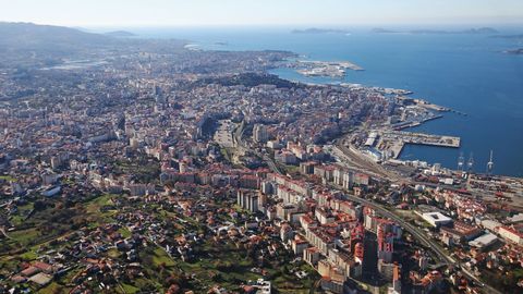Superpanorámica de Vigo y su entorno eres capaz de localizar tu barrio?