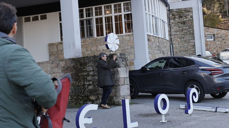 El propietario de Sargadelos anuncia que, «si no surgen inconvenientes», mañana se reanudará la actividad en la planta de Cervo