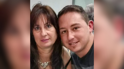 Bego�a y Brais Otero, en una imagen de hace siete a�os del archivo familiar.