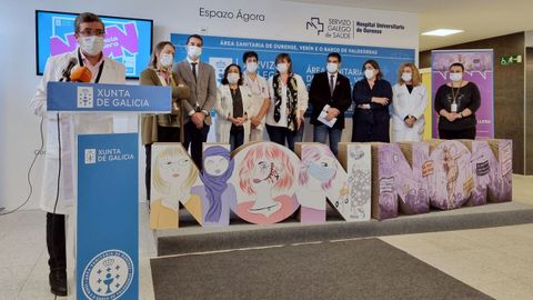 En el CHUO se celebró un acto institucional que contó con la presencia y el testimonio de una trabajadora sanitaria que sufrió maltrato en su persona y en la de su hija.