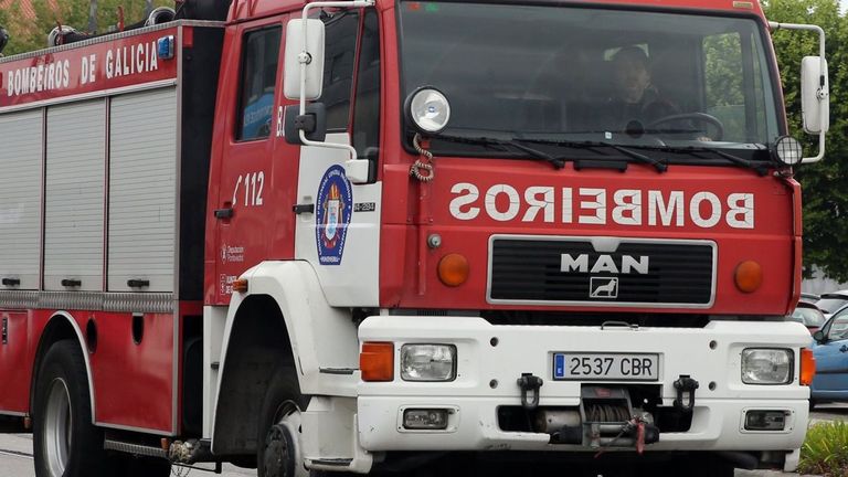 Aparece en Catoira el cuerpo de una mujer flotando en su piscina