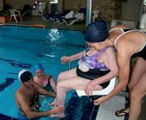 Una de las actividades en la piscina del Balneario de Cuntis.