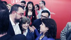 Adrin Barbn celebra la victoria electoral junto a Maria Luisa Carcedo y Adriana Lastra