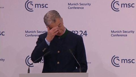 Las l�grimas del presidente de la Conferencia de Seguridad de M�nich definen la situaci�n diplom�tica de Europa con Estados Unidos