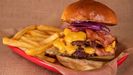La propuesta de Street Bar, una de las hamburgueserías más antiguas de Oviedo.