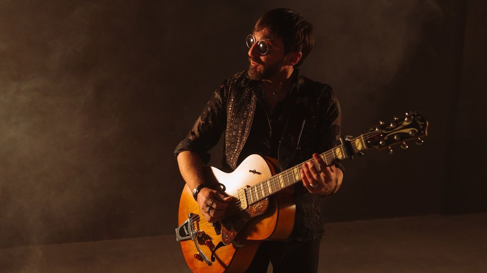 Javi Maneiro emprender� en A Pousada boirense su nueva gira