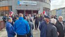 Los trabajadores de las empresas de transporte de viajeros se concentraron a las once de la mañana en la estación
