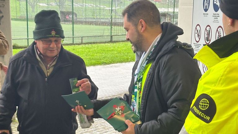 Un pequeño gesto, toda una declaración de intenciones del Racing Club Ferrol