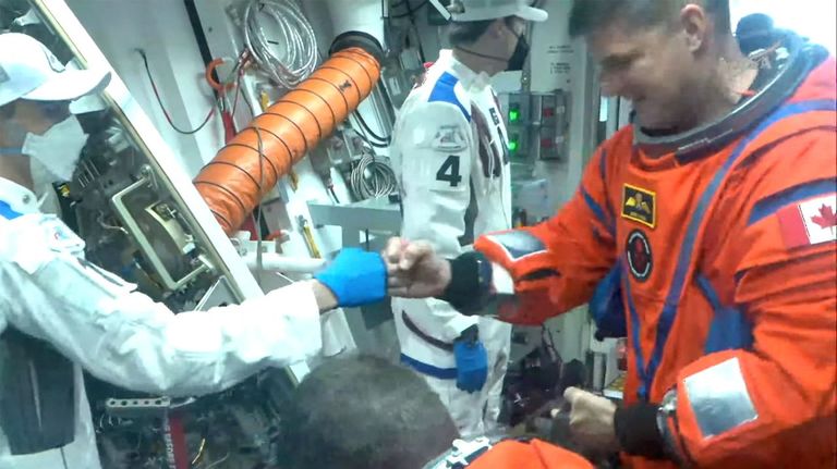 Vídeo en directo | El lanzamiento de la misión Artemis 2 que devolverá al hombre a la Luna más de 50 años después