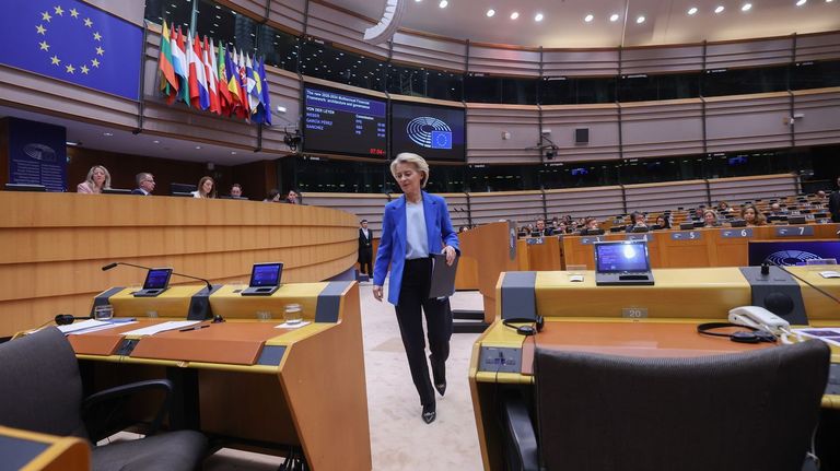 Von der Leyen desgrana su nueva propuesta de presupuesto para la UE y asegura que los fondos agrícolas y regionales estarán protegidos