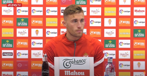 Bogdan en rueda de prensa