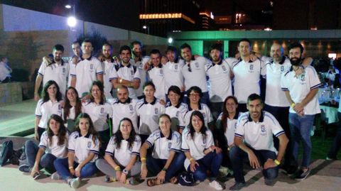 Integrantes de la selección gallega de fútbol gaélico en los Juegos Mundiales de Deportes Gaélicos en Abu Dabi