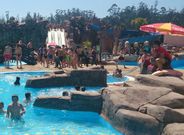 Tras el acto los escolares y los profesores se han podido refrescar y divertir en el Aquapark