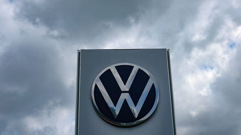 Volkswagen recorta un 36% sus beneficios por los aranceles de Trump