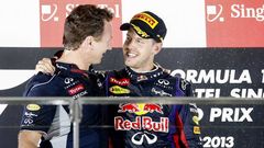 Vettel y Horner, en el podio de Singapur