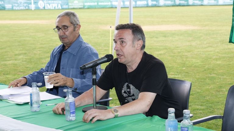Francisco Vázquez Rogel coge el testigo en el CD Arenteiro
