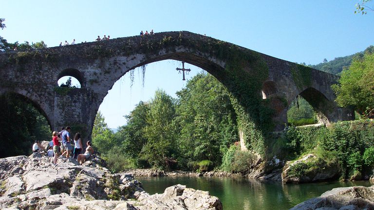 Puente romano de Cangas de Onís
