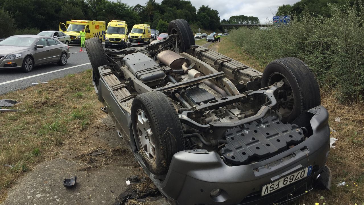 Colisi�n�m�ltiple en la autov�a A6 en Lugo