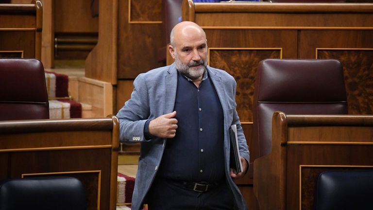Néstor Rego presentó una batería de preguntas en el Congreso.