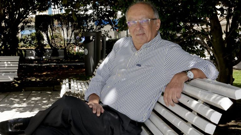 Fernando González Laxe, galardonado con el Premio Fernández Latorre