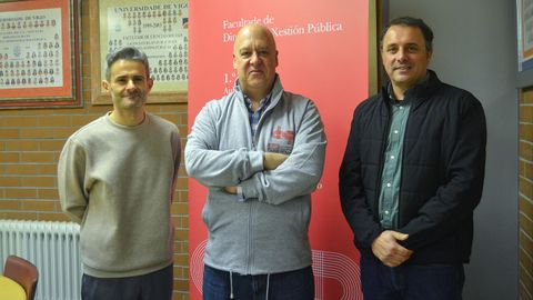 Xosé Mahou, Enrique Varela y Óscar Briones componen, junto a Soraya Rodríguez, el equipo decanal de la Facultade de Dirección e Xestión Pública de Pontevevedra