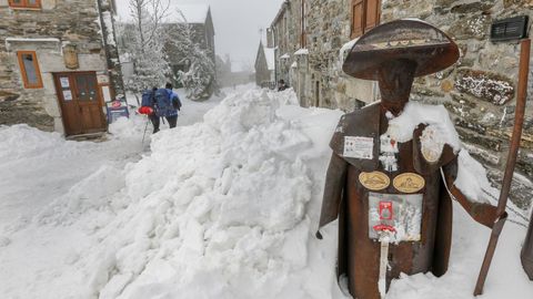 O Cebreiro, la entrada a Galicia del Camino Francés, durante una nevada.