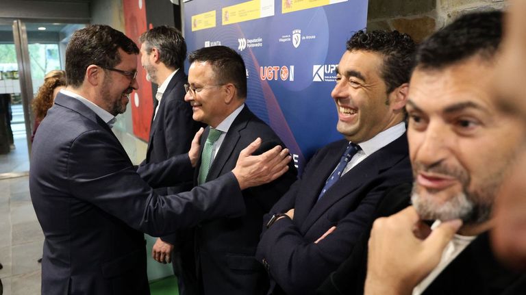 Ofrecer empleos para vivir y olvidar lo de vivir para trabajar, primera receta para conseguir relevo a la inminente oleada de jubilaciones en España