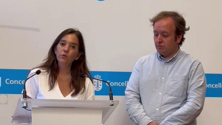 Inés Rey exige a la Xunta la retirada del convenio que adscribe todos los hospitales a la USC