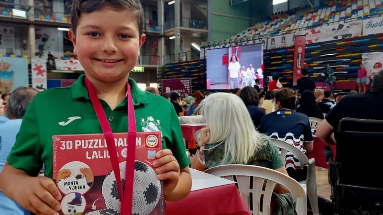 El niño de Ames, fiera en los puzles, que ya es bronce nacio