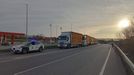 La Guardia Civil escoltaba a primera hora de la mañana un convoy de seis camiones en la N-120