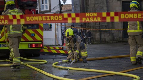 Los bomberos y los policías locales de Santiago concurrirán juntos a las elecciones sindicales del Concello integrados en la lista de Comisiones Obreras