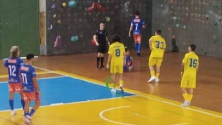 La Vuelta recorri la provincia de Lugo.Partido de Copa Galicia entre el Sala Ourense y el Gri Carballio FS.