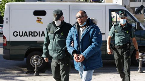 El condenado entrando en la Audiencia Provincial de Lugo el día del juicio