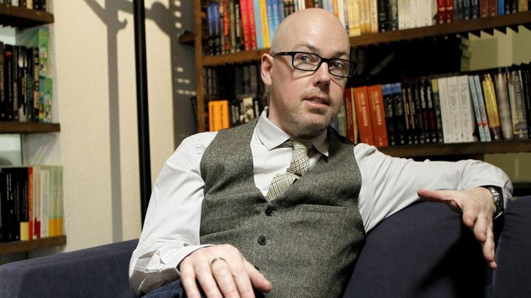 John Boyne, escritor: «Hay una Stasi literaria que se dedica a acosar, intimidar y humillar»