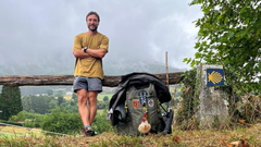 Martín Catalano durante su peregrinación por Asturias