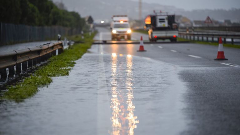 Siete Administraciones se deben coordinar para frenar las inundaciones de la autovía de Marín