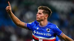 Estanis Pedrola celebra un gol con la Sampdoria