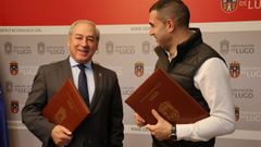 Tomé y Fernández, de izquierda a derecha, firmaron el convenio el martes en Lugo.
