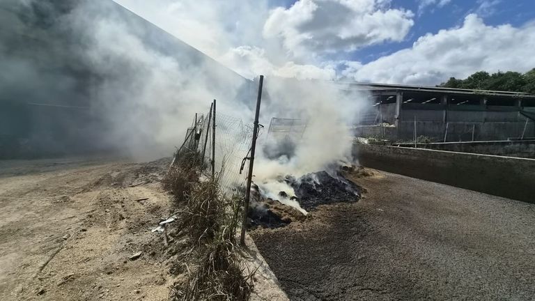 Un incendio en una explotación agrícola de Xermade se salda sin daños de consideración