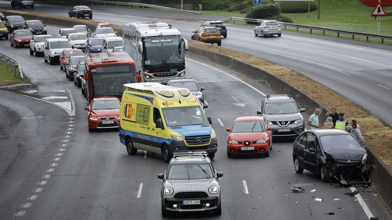 El 061 de Galicia atendió a más de 2.200 personas por 1.745 accidentes de tráfico este verano