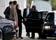 Draghi, a su llegada ayer a la Cancillera alemana para reunirse con Merkel.