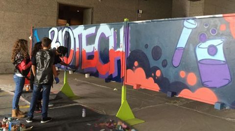 Unha das actividades do World Biotech Tour consistiu no deseo dun grafiti