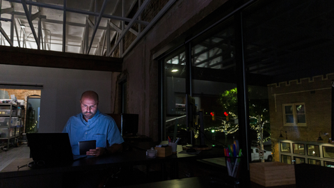 Tabajar de noche aumenta el riesgo de sufrir diversas patolog�as.