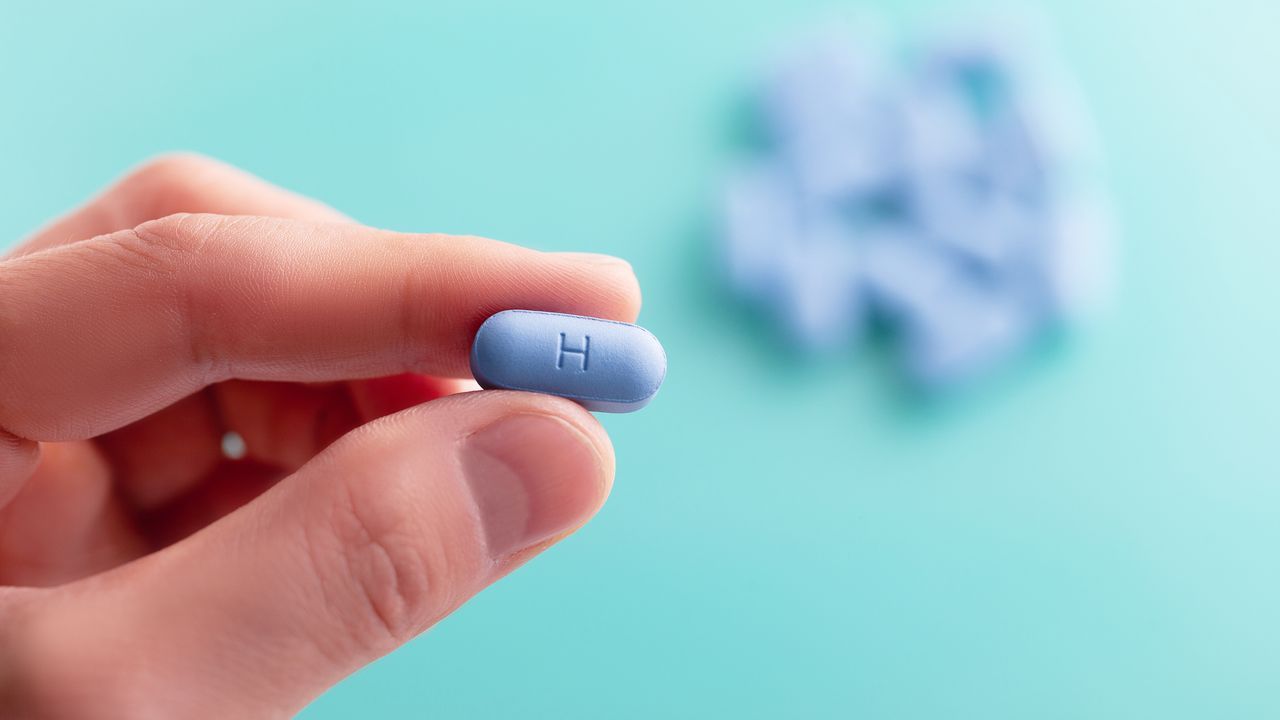 La pastilla azul que protege contra el VIH aún sin usar preservativo