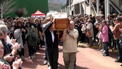 M�s de 4.000 personas despiden a los cuatro mineros de Villablino que fallecieron en la mina de Cerredo