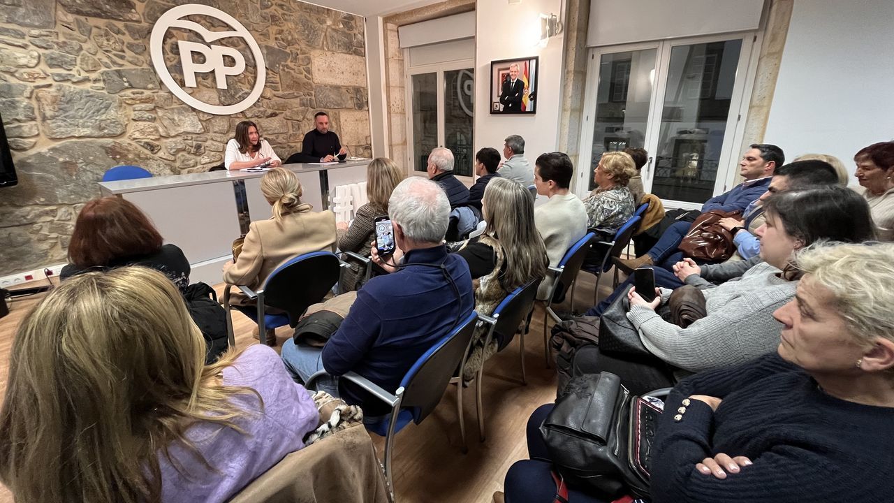 El Pp Moviliza A Sus Cuadros En Vigo Tras La Marcha De Marta Fern Ndez Tapias