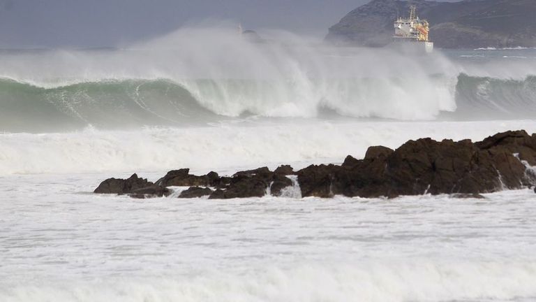 Fuerte oleaje en la costa gallega