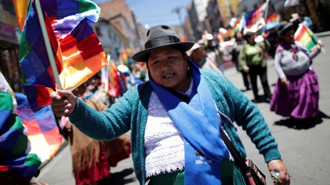 Una seguidora de Evo Morales, durante una marcha en La Paz en apoyo del presidente boliviano
