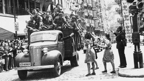 Llegada de soldados de la Divisin Azul a Madrid en 1943