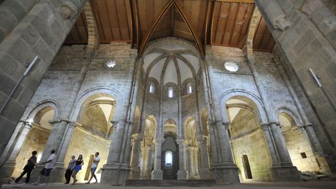 Interior del monasterio de Carboeiro, en Silleda.